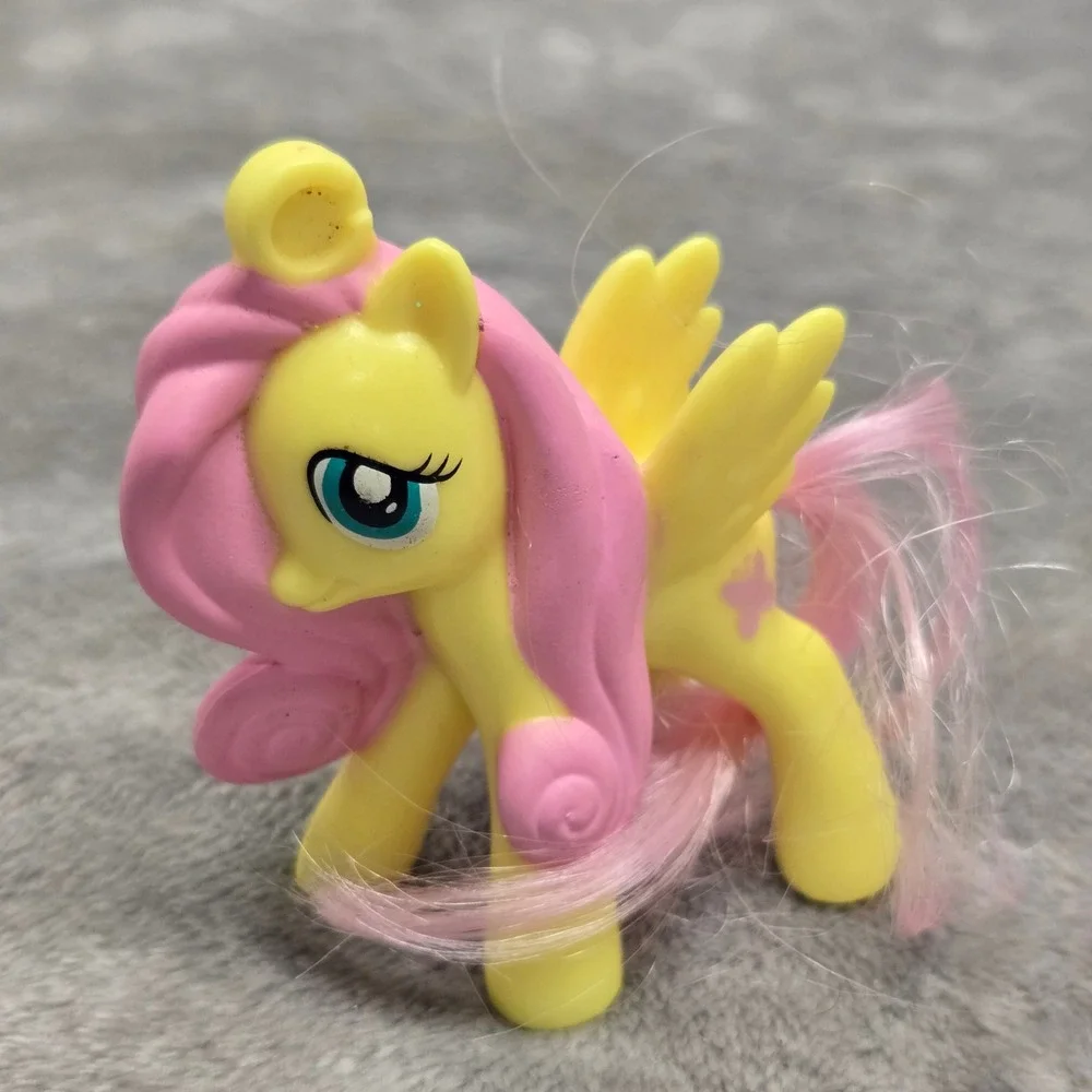 My Little Pony Fluttershy Pegasus Figure‎ Yellow Pink 2 Inch Collectible Toy
